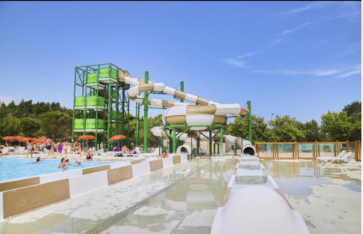 Mobil-Home 6 Personnes - Camping La Falaise 4* / Piscine / Club Enfants / Spa / Restaurant / Animations ナルボンヌ エクステリア 写真